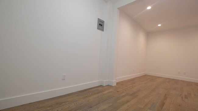 Building Photo - 529 W 158th St