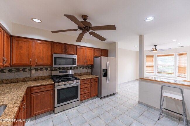 Building Photo - 314 Towne Dr