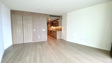Building Photo - 1000 Auahi St