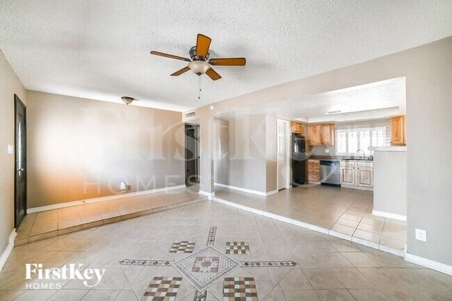 Foto del edificio - 12849 N 36th Dr