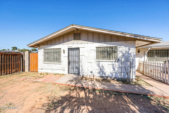 Foto del edificio - 2226 W Heatherbrae Dr