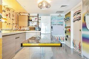 Foto del edificio - 1100 West Ave