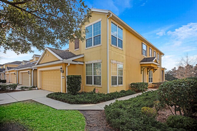 Foto del edificio - 14142 Mahogany Ave