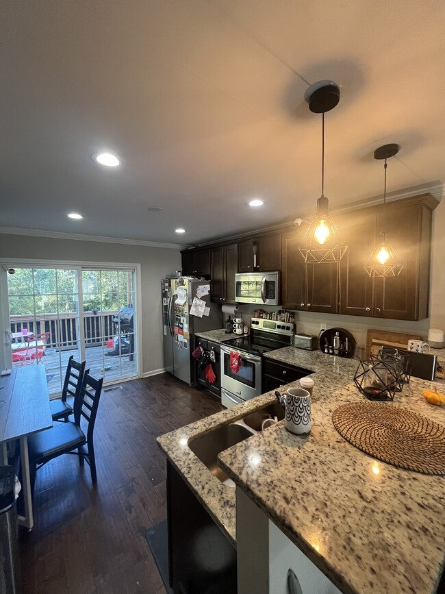 Cocina - 705 Sherrybrook Dr