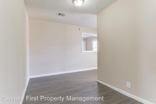 Building Photo - 3 br, 1.5 bath House - 205 S Algeria Street