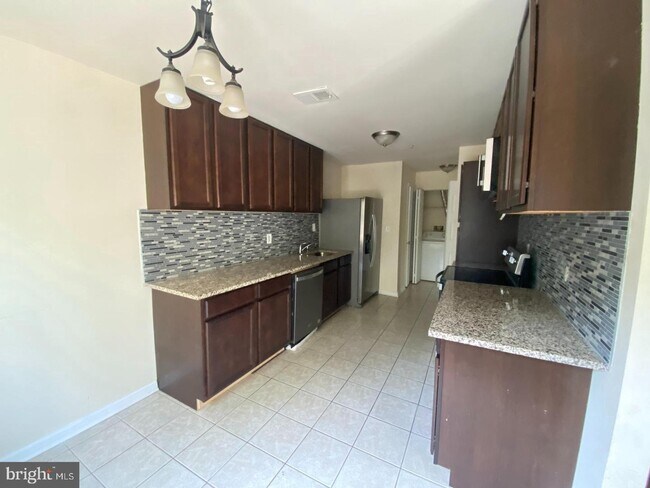 Foto del edificio - 4843 Brookstone Terrace