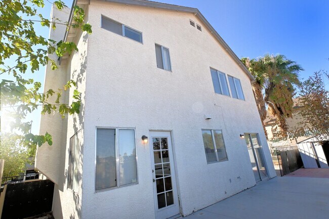 Building Photo - 1512 Chapel Cove Ct