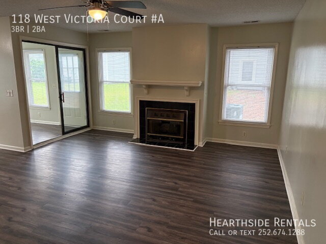 Building Photo - 118 W Victoria Ct