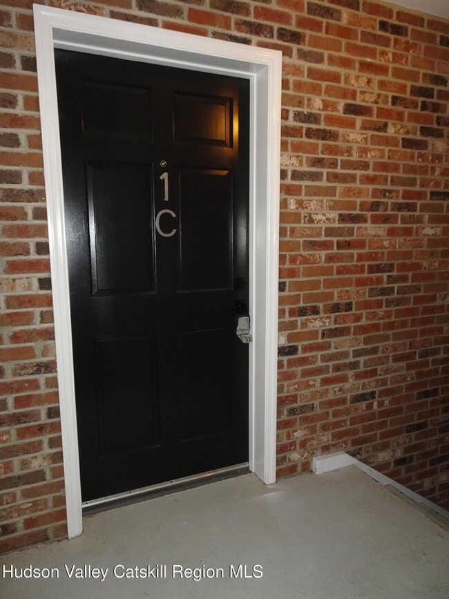 Building Photo - 167 NY-23