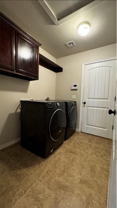 Foto del edificio - 1328 Ridgeway Dr