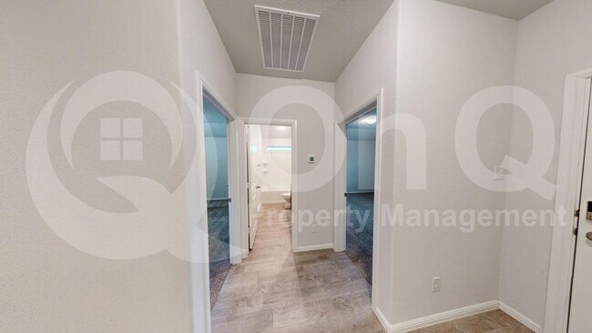 Foto del edificio - 2321 Denmark Ln