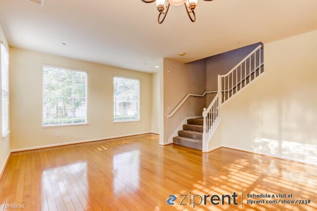 Building Photo - 3 br, 2.5 bath House - 2092 Rapallo Common...
