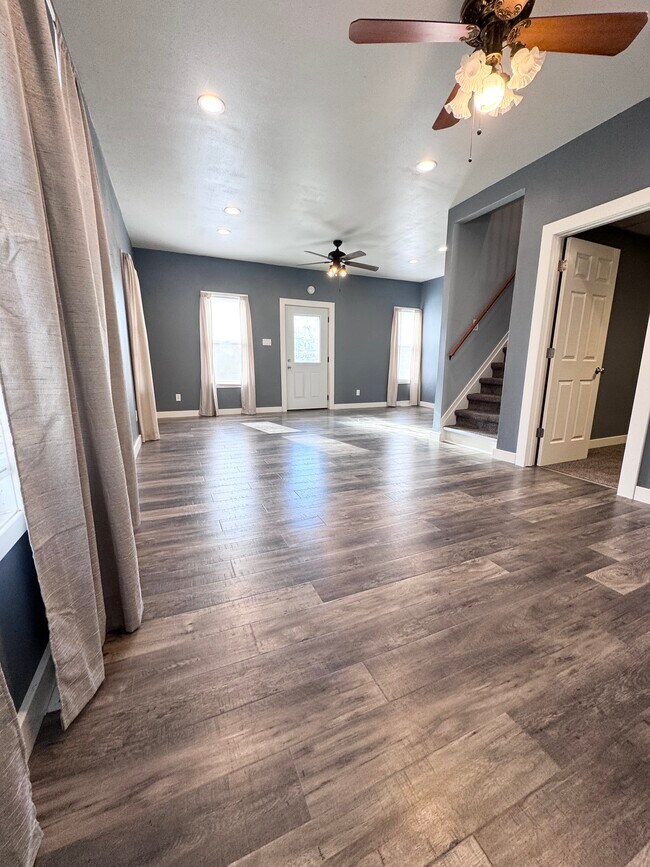 Foto del edificio - 408 Ave