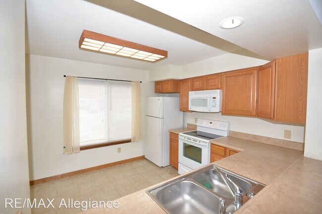 Building Photo - 2 br, 2.5 bath House - 3921 LANTANA PL