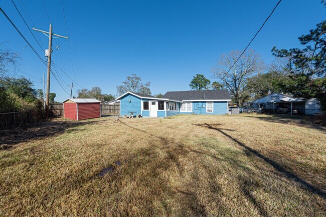 Building Photo - 4 Lutcher Circle B