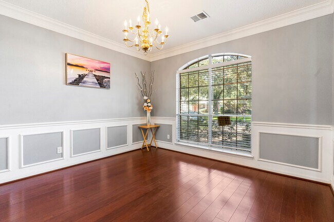 Building Photo - 6419 Sutter Park Ln