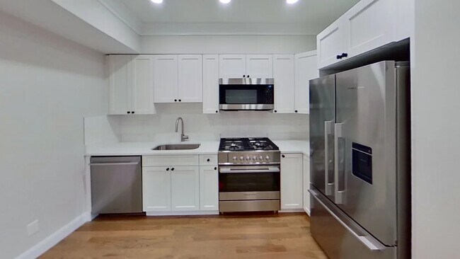 Foto del edificio - 12 Lopez Ave