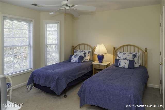 Foto del edificio - 35 Bradley Beach Rd