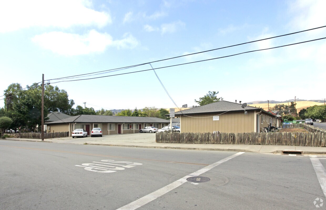 Primary Photo - 803 3rd St