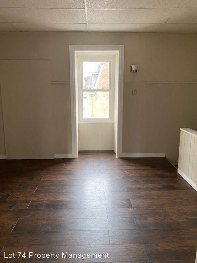 Building Photo - 4 br, 1 bath House - 151 W Turner Street