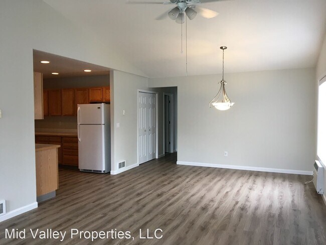 Building Photo - 3 br, 2 bath House - 1712 Trudell Court SE
