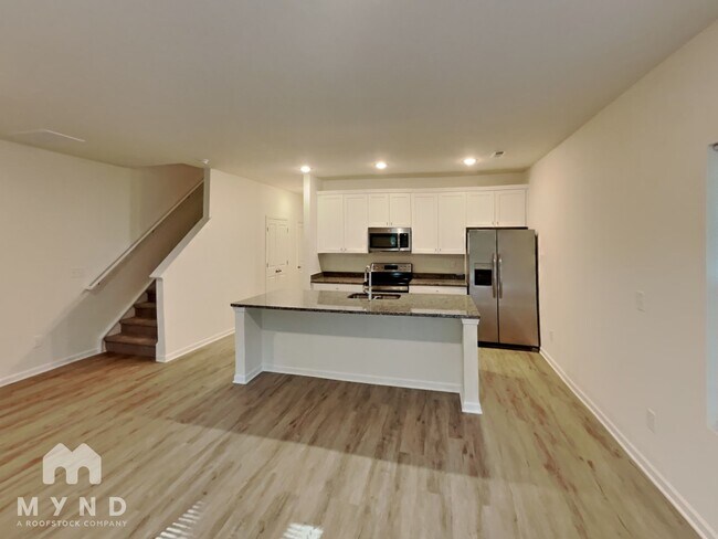 Building Photo - 106 Duff St