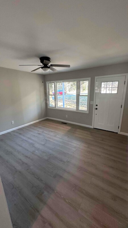 Foto del edificio - 4925 Mineral Springs Rd