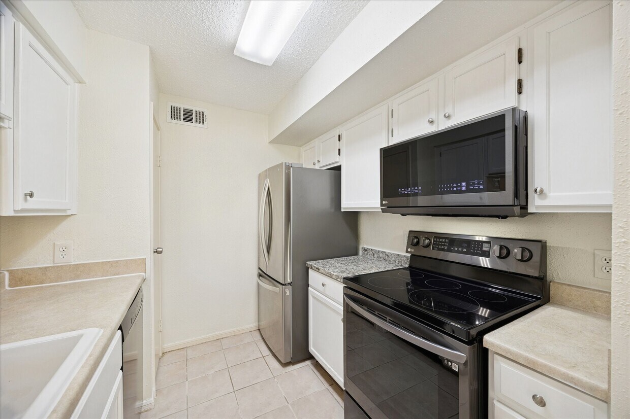 Foto del edificio - 2120 El Paseo St