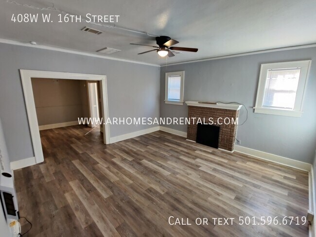 Building Photo - 408W W. 16th Street | $695 | 2 beds, 1 ful...