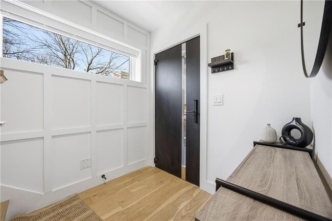 Foto del edificio - 434 Markham St SW