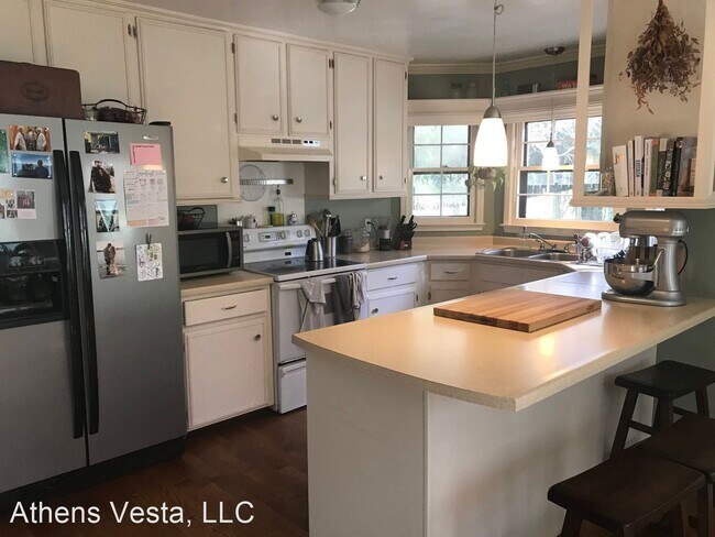 Building Photo - 3 br, 2 bath House - 115 Rocky Drive