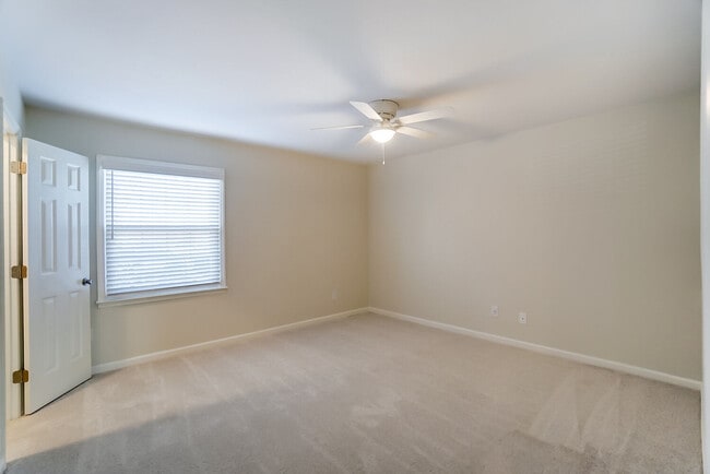 Interior Photo - Strawberry Hill