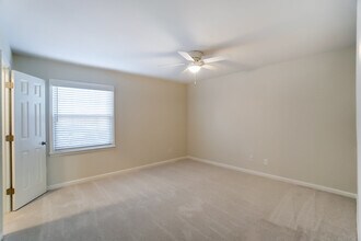 Interior Photo - Strawberry Hill