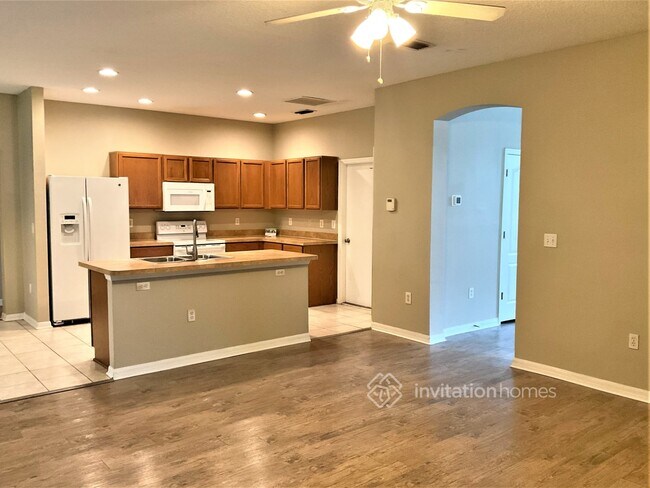 Building Photo - 13109 Tom Morris Dr