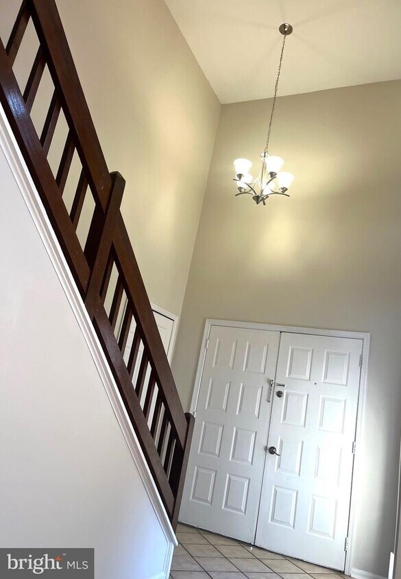 Foto principal - 13802 Poplar Tree Rd