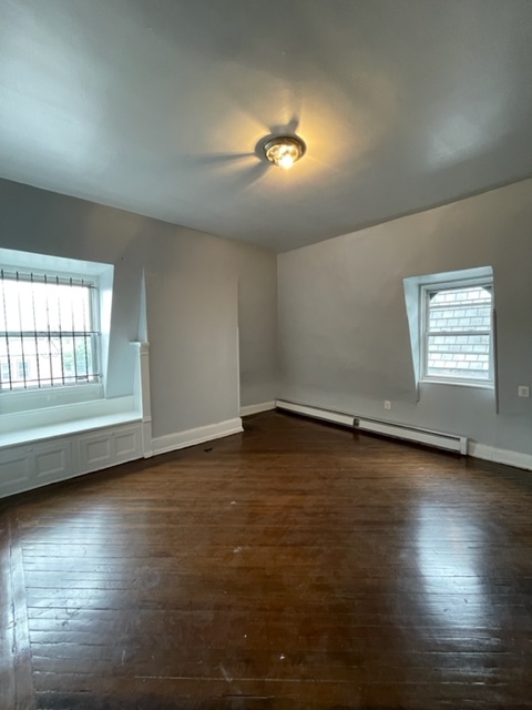 Living Room - 82 Clinton Ave