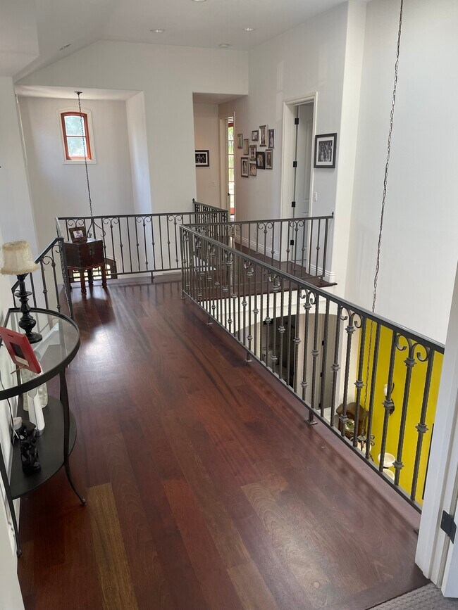 Foto del edificio - 3404 N Poinsettia Ave