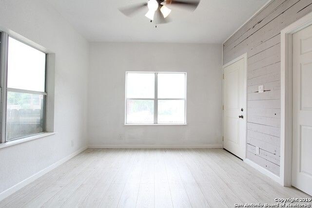 Foto del edificio - 1529 DAWSON ST