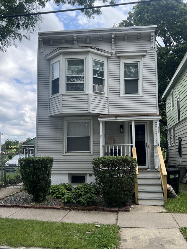 154 Ontario St, Albany, NY 12206 House Rental in Albany, NY