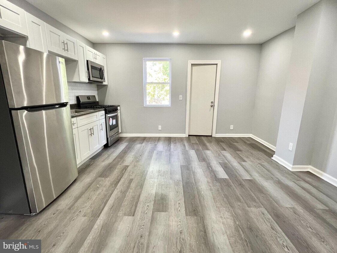 Foto principal - 2537 Carroll St