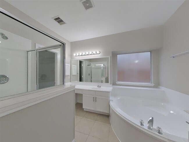 Foto del edificio - 4015 Camelia Glen Ln