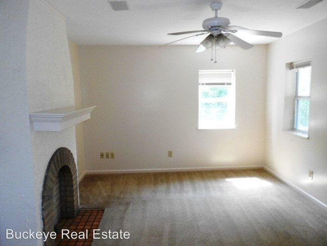 Foto del edificio - 43-43 W Tompkins St