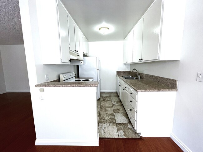 Foto del edificio - 3207 Bagley Ave