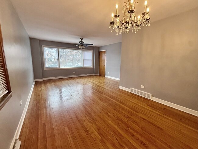 Foto del edificio - 2929 N Kolmar Ave