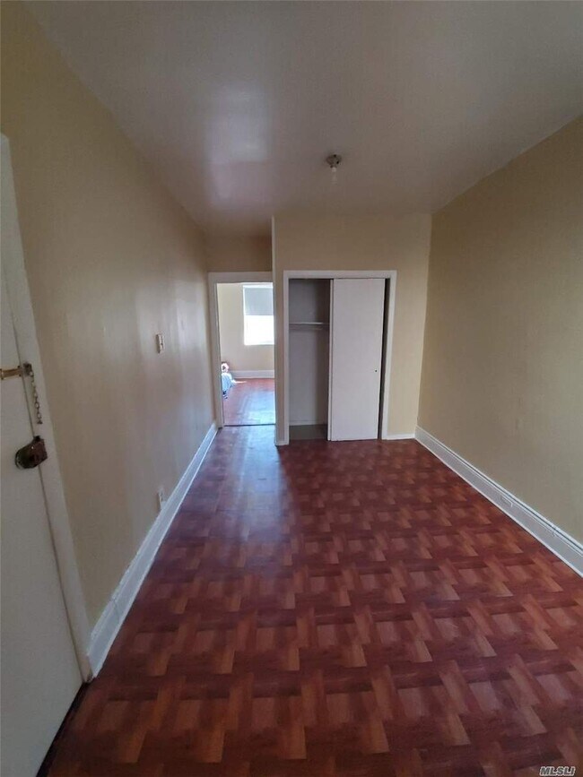 Foto del edificio - 41-10 53rd St