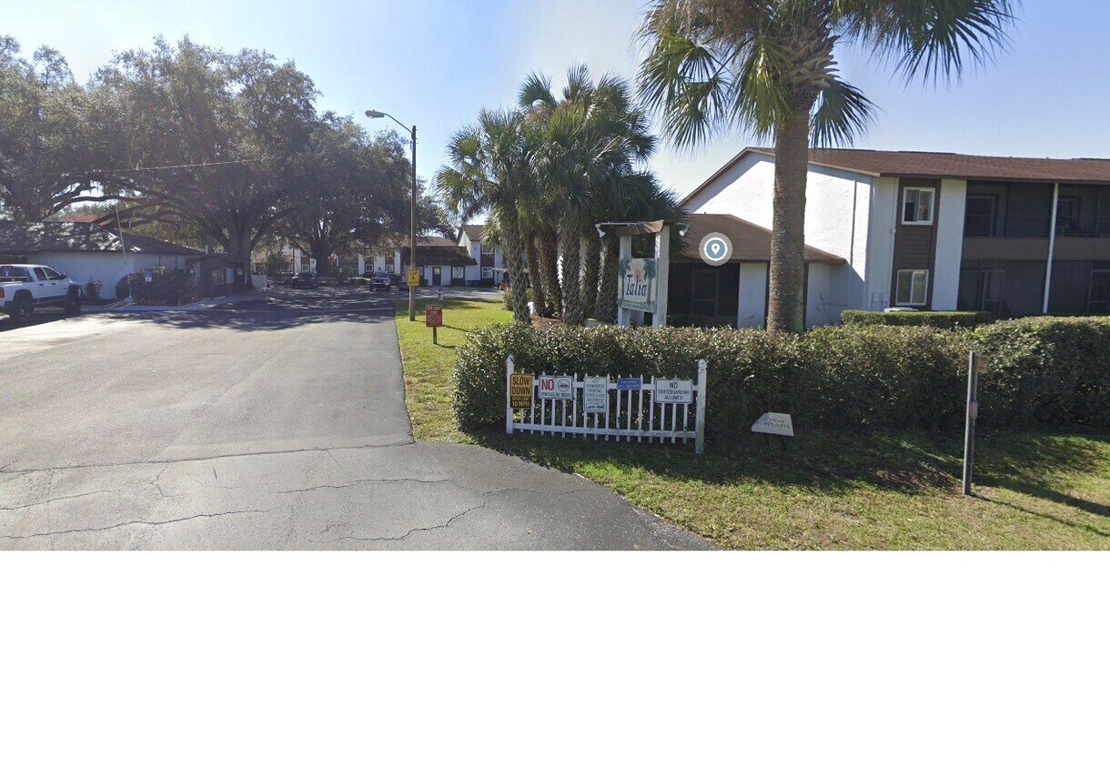 39132 County Road 54 Unit 2096, Zephyrhills, FL 33542 Condo for Rent