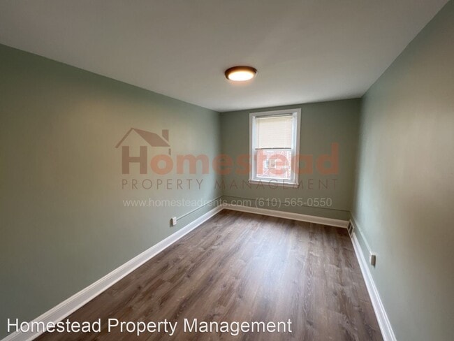 Building Photo - 3 br, 1 bath House - 117 W 22nd St