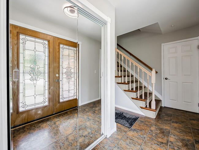 Building Photo - Comfort & Convenience in the Heart of Livonia