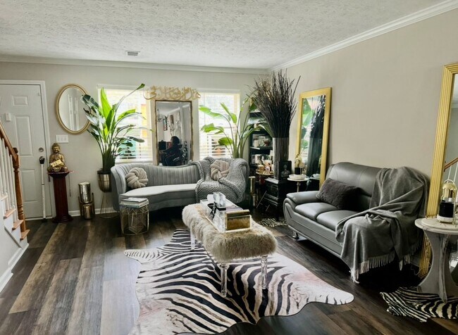 Foto del edificio - Sandy Springs address near Historic Roswell