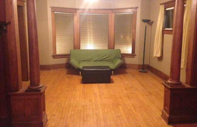 Living room - 1873 N Astor St